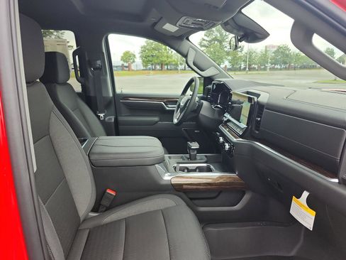 New 2025 GMC Sierra 1500 Elevation image 8