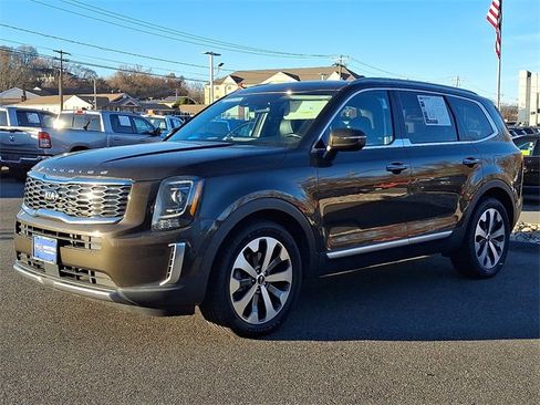 Used 2021 Kia Telluride S image 3