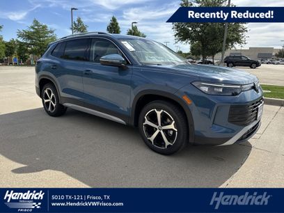 New 2025 Volkswagen Tiguan SE