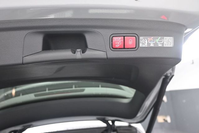 Certified 2025 Mercedes-Benz GLE 350 4MATIC image 21