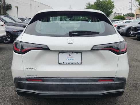 Certified 2023 Honda HR-V LX image 5