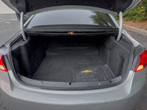 Used 2019 Chevrolet Impala LT FWD image 63
