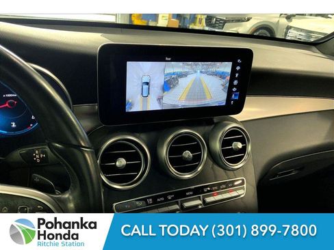 Used 2022 Mercedes-Benz GLC 300 4MATIC image 24