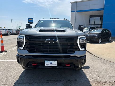 Used 2026 Chevrolet Silverado 2500 LT w/ Trail Boss Package AWD/4WD image 8