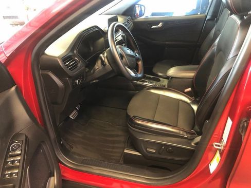 Used 2024 Ford Escape ST-Line FWD image 5