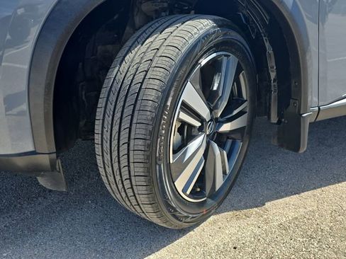 Used 2021 Nissan Rogue SL w/ Premium Package image 33