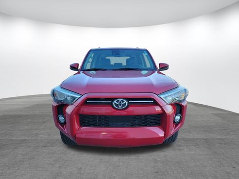 Used 2020 Toyota 4Runner SR5 Premium w/ Moonroof Package image 2
