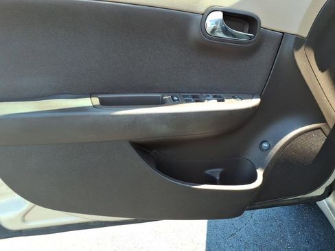Used 2009 Chevrolet Malibu LS FWD image 14