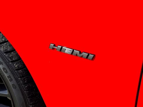 Used 2018 Dodge Challenger R/T Plus image 3