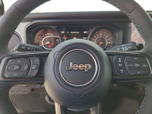 New 2026 Jeep Gladiator Sport image 23