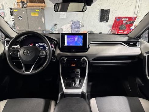 Used 2024 Toyota RAV4 XLE w/ Convenience Package AWD/4WD image 19