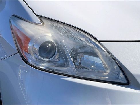 Used 2013 Toyota Prius Two image 32