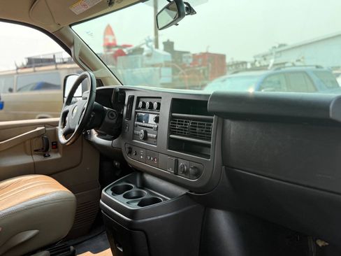 Used 2020 Chevrolet Express 2500 w/ Communications Package RWD image 15
