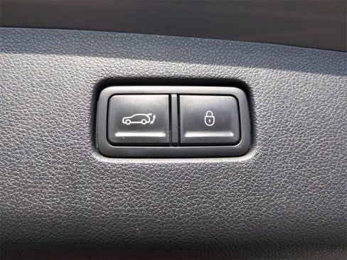 Used 2023 Genesis GV70 3.5T Sport w/ Sport Prestige Package image 15