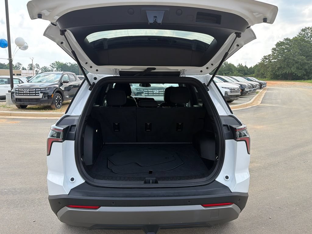 Used 2025 Chevrolet Equinox LT FWD image 18