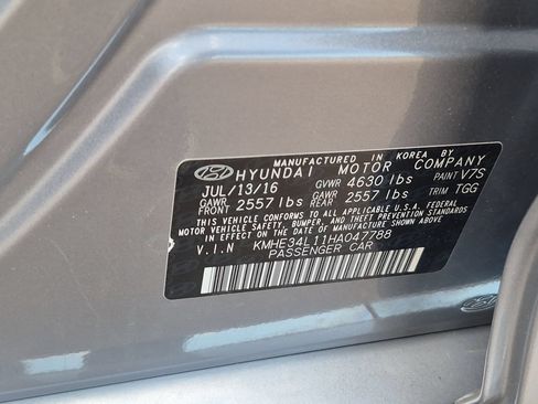 Used 2017 Hyundai Sonata Limited w/ Ultimate Package 02 FWD image 25