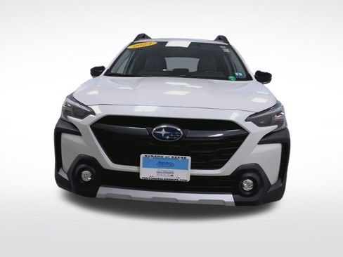 Used 2023 Subaru Outback Limited image 3