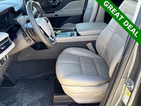 Used 2023 Lincoln Aviator Reserve w/ Equipment Group 201A image 37