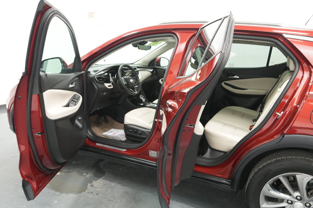 Used 2020 Buick Encore GX Essence w/ Experience Buick Package AWD/4WD image 25