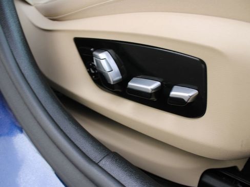 Used 2018 BMW M550i xDrive image 26