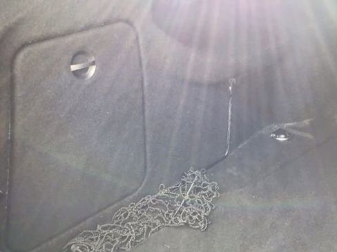 Used 2013 Mercedes-Benz E 350 4MATIC Sedan image 9