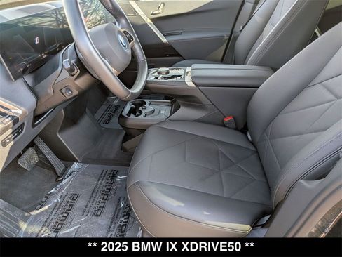 Used 2025 BMW iX xDrive50 image 12