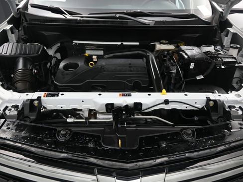 Used 2023 Chevrolet Equinox RS image 14