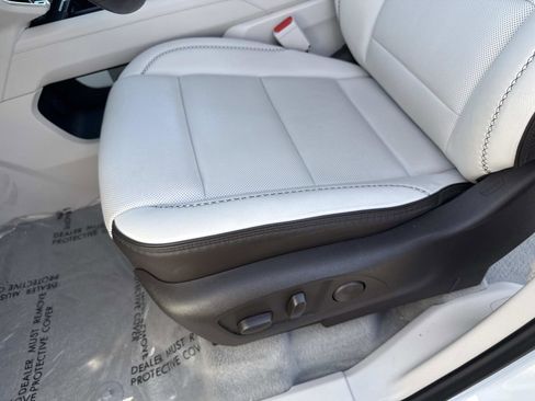 Used 2024 GMC Acadia Denali image 20