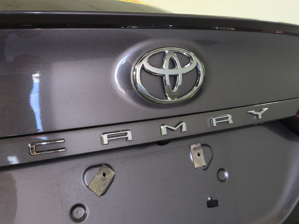 Used 2022 Toyota Camry SE FWD image 17
