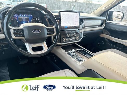 Used 2022 Ford Expedition Limited image 36