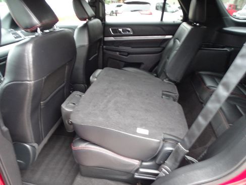 Used 2019 Ford Explorer Sport AWD/4WD image 37