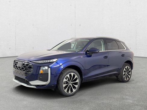 New 2026 Audi Q3 quattro 2.0T AWD/4WD image 3