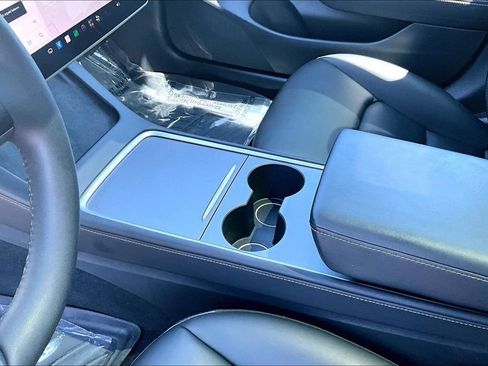 Used 2021 Tesla Model 3 Standard Range Plus RWD image 17