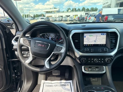 Certified 2023 GMC Acadia SLT w/ Elevation Edition AWD/4WD image 15