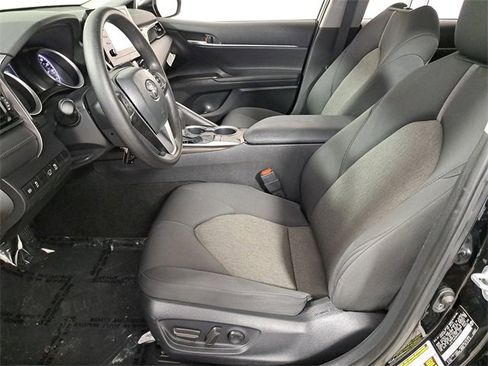 Used 2024 Toyota Camry LE image 19