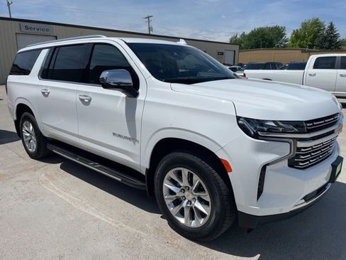 Used 2024 Chevrolet Suburban Premier AWD/4WD image 3