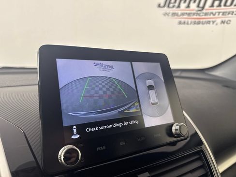 Used 2024 Mitsubishi Eclipse Cross SEL AWD/4WD image 3