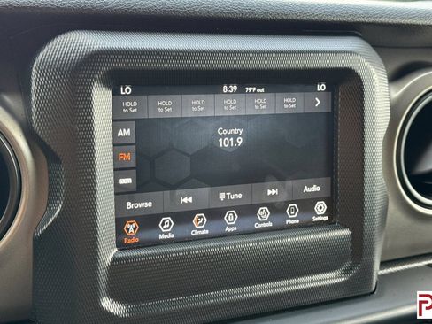 Used 2019 Jeep Wrangler Unlimited Sport S AWD/4WD image 22