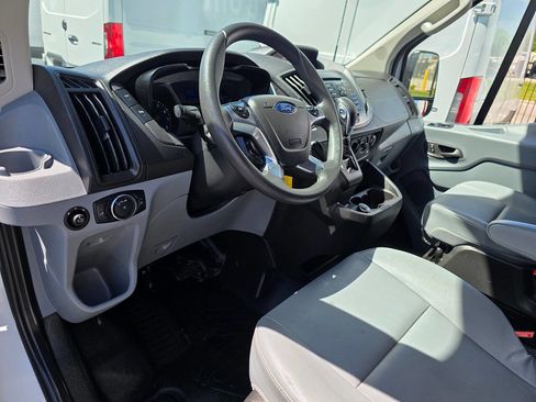 Used 2019 Ford Transit 250 148 Medium Roof image 18