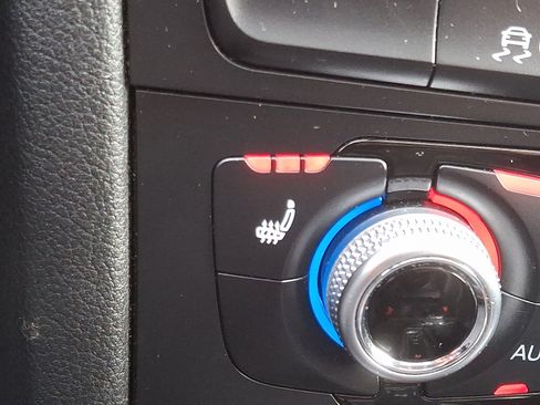 Used 2015 Audi A4 2.0T Premium w/ Audi MMI Navigation image 25