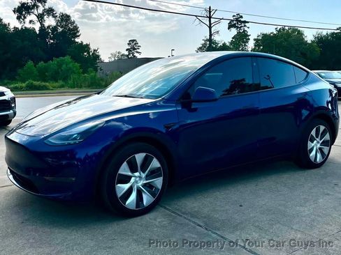 Used 2022 Tesla Model Y Long Range AWD/4WD image 12