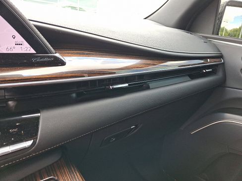 Certified 2023 Cadillac Escalade Premium Luxury AWD/4WD image 21