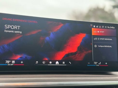 Used 2025 BMW X5 xDrive40i w/ Premium Package image 38