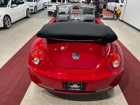 Used 2009 Volkswagen Beetle S image 15