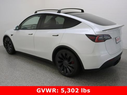 Used 2021 Tesla Model Y Performance image 9