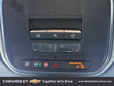 Certified 2025 GMC Acadia Denali image 30