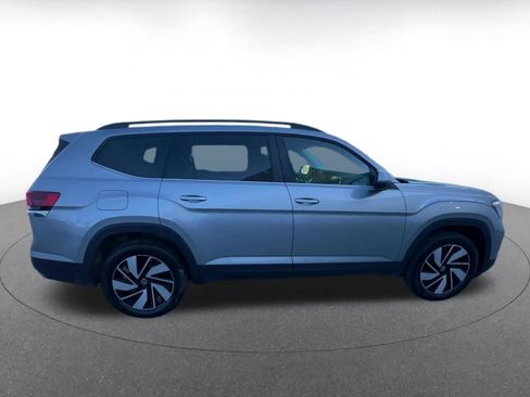 Used 2025 Volkswagen Atlas SE image 16