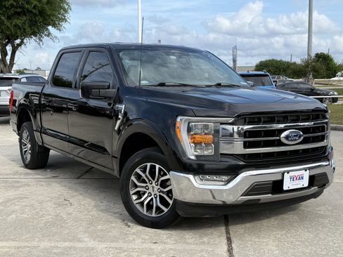 Used 2022 Ford F150 Lariat image 2