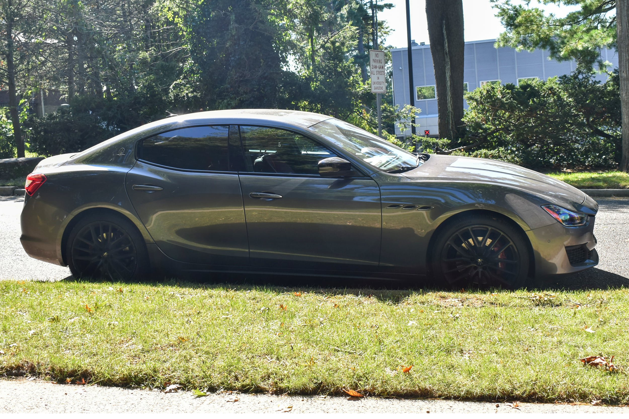 Used 2019 Maserati Ghibli S RWD image 11