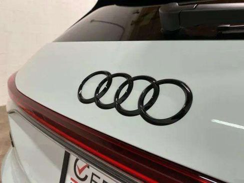 Used 2024 Audi Q4 e-tron Premium Plus w/ Premium Plus image 99